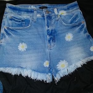 Material Girl Size 5 Light Blue Jean With Daisies